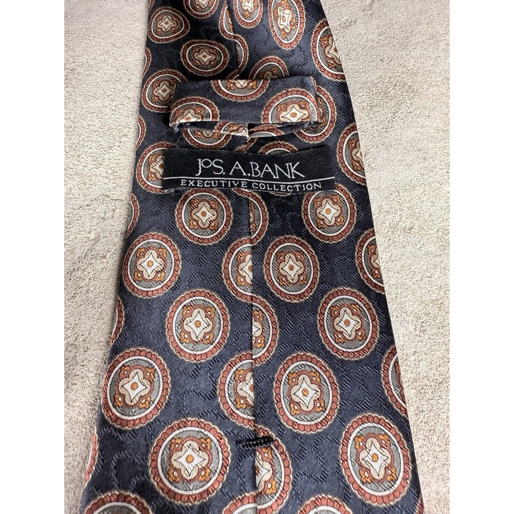 Jos A Bank Executive Edition Black, Copper And Cream Tie - Picture 4 of 4
